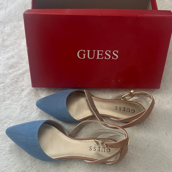 Guess Women's Blue and Tan Pointed Flats - Picture 1 of 7